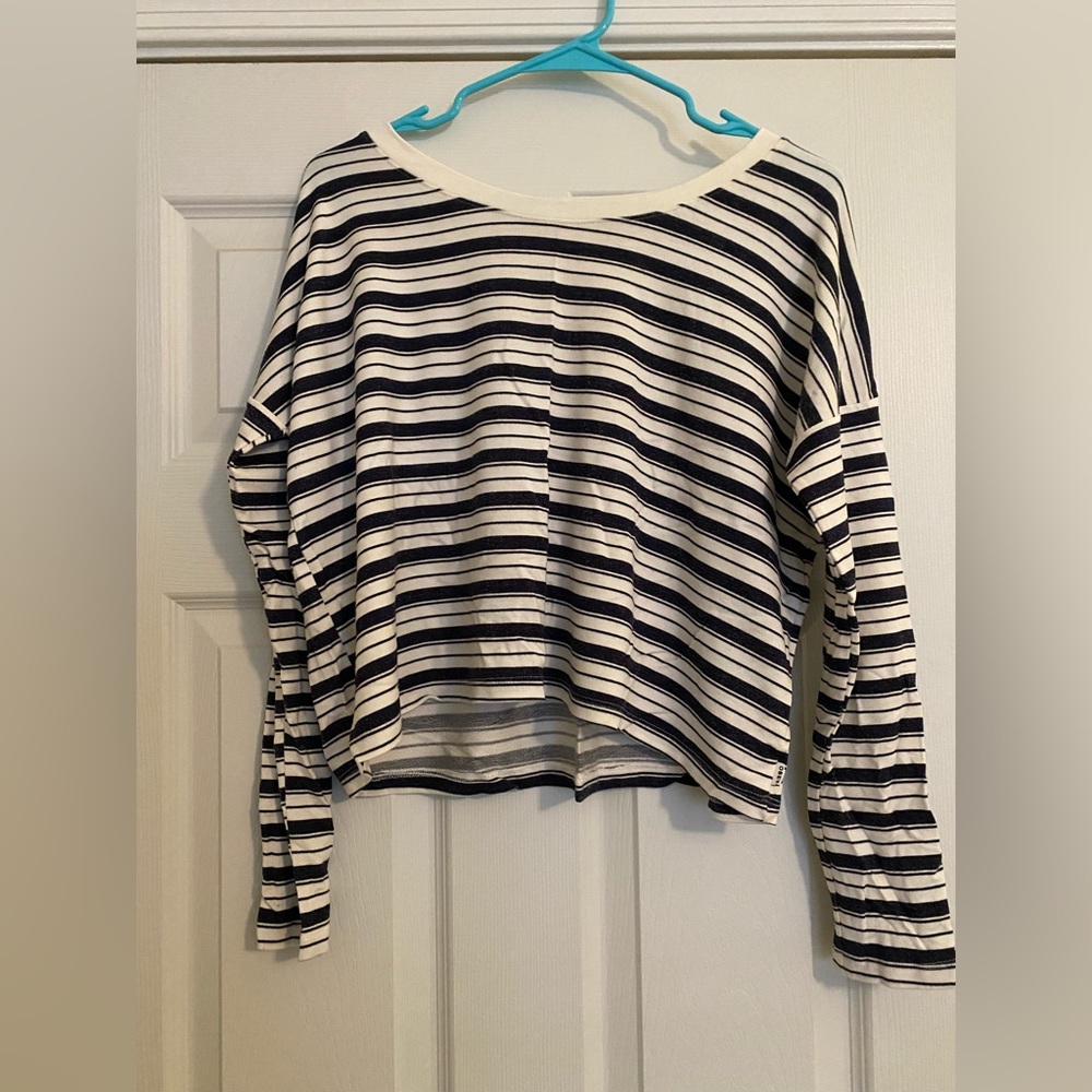 Obey Long Sleeve Sweater - XS
